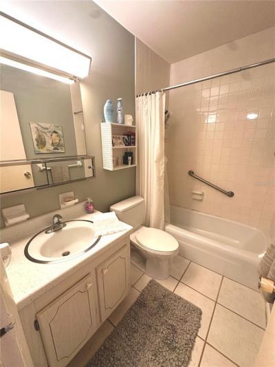 1001 NE 8th Avenue, Unit 209, Delray Beach, FL 33483 Photo