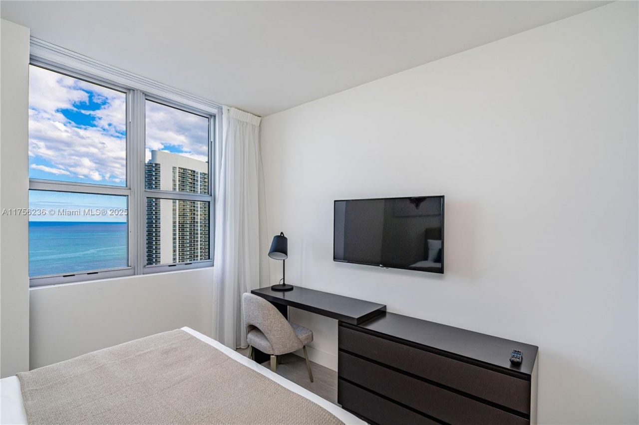4010 S Ocean Dr, Unit R1609, Hollywood, FL 33019 Photo