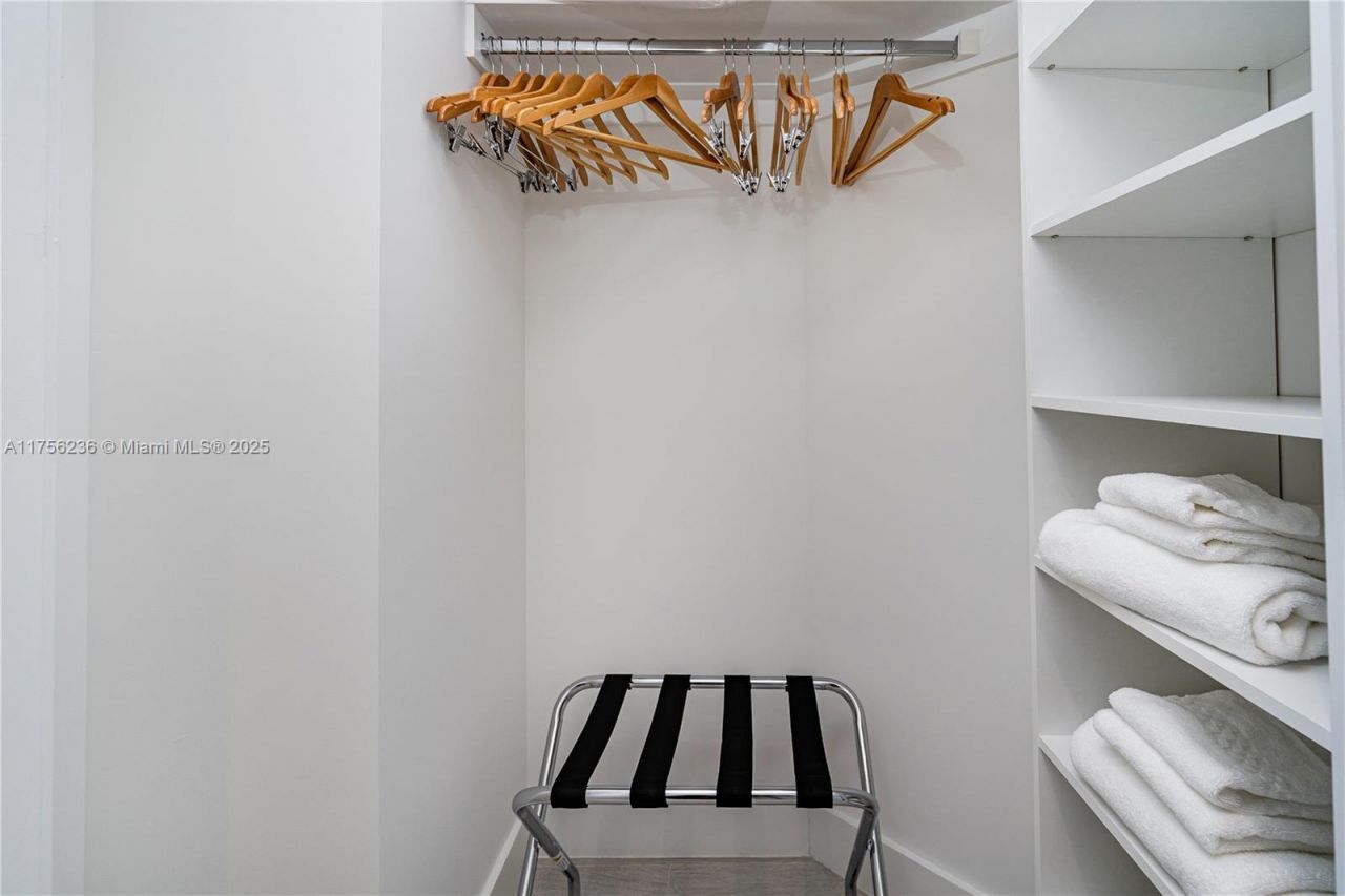 4010 S Ocean Dr, Unit R1609, Hollywood, FL 33019 Photo