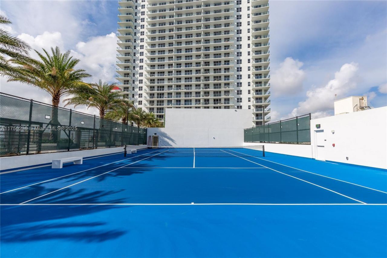 4010 S Ocean Dr, Unit R1609, Hollywood, FL 33019 Photo