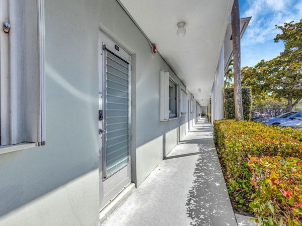 2320 SW 22nd Avenue, Unit 211, Delray Beach, FL 33445