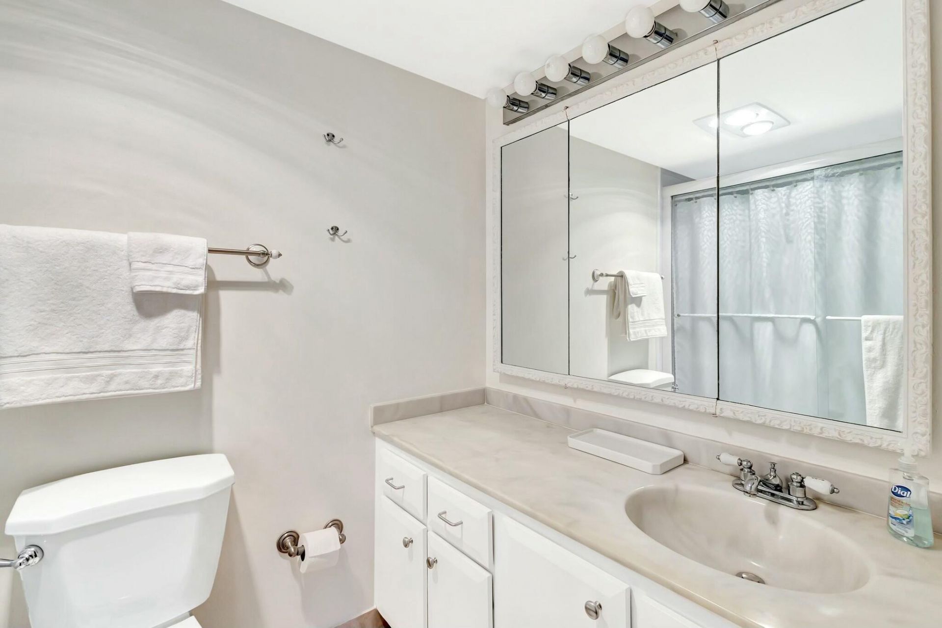 2320 SW 22nd Avenue, Unit 211, Delray Beach, FL 33445 Photo