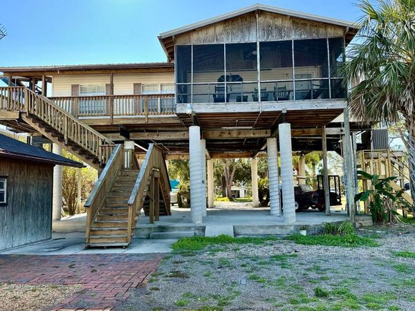 209 SE 241 STREET, Suwannee, FL 32692