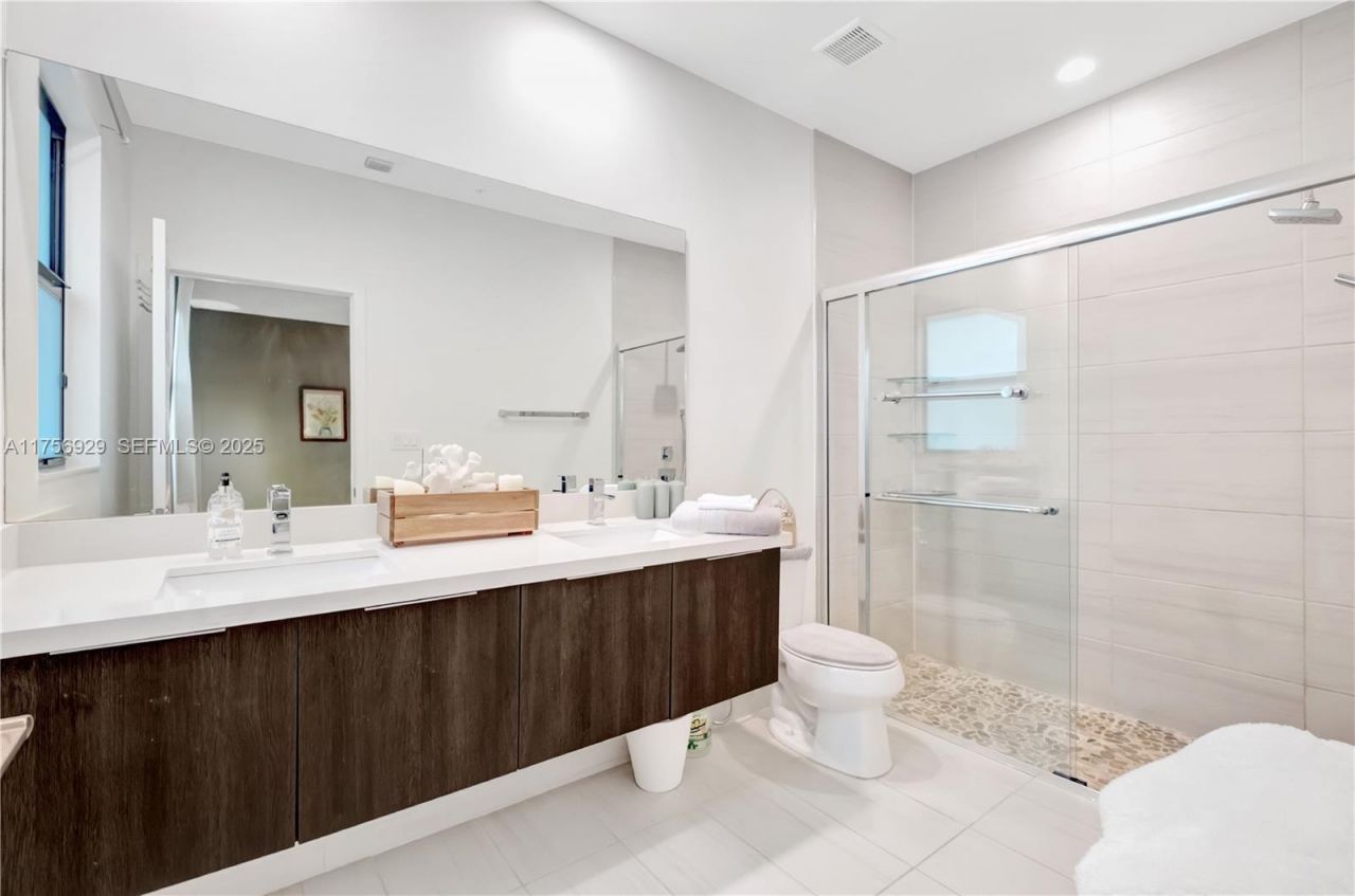 10473 NW 82nd St, Unit 3, Doral, FL 33178 Photo