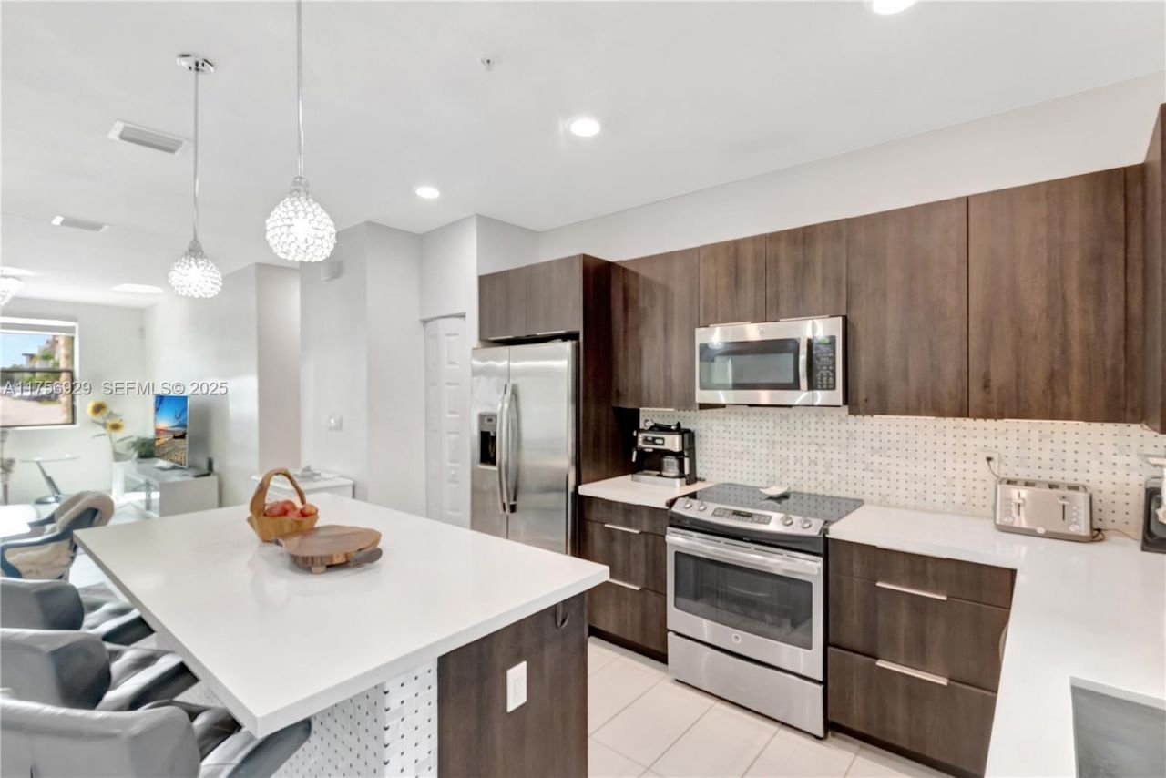 10473 NW 82nd St, Unit 3, Doral, FL 33178 Photo