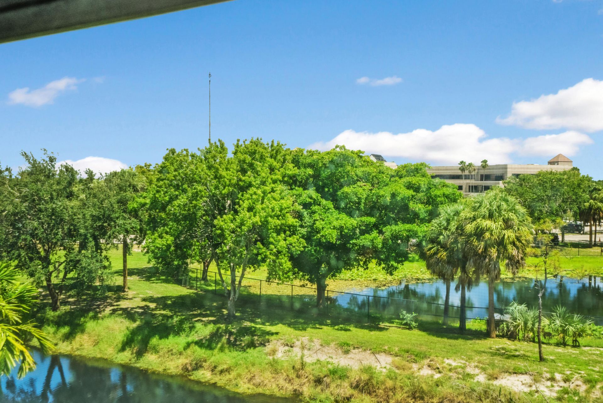 729 Lori Drive, Unit 404, Palm Springs, FL 33461 Photo