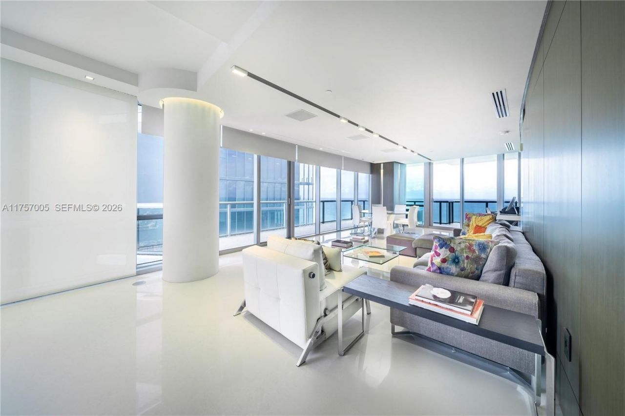 17121 Collins Ave, Unit 4208, Sunny Isles Beach, FL 33160 Photo