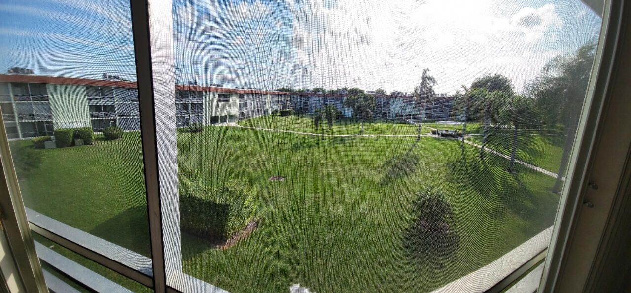 3300 Springdale Boulevard, Unit 306, Palm Springs, FL 33461 Photo