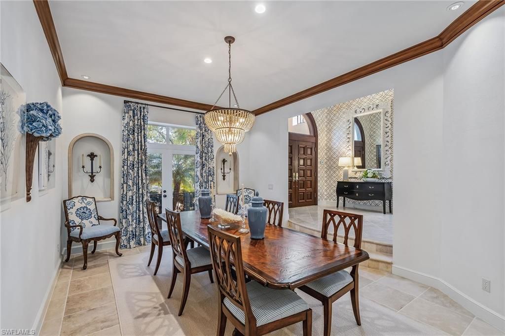 837 Barcarmil Way, Naples, FL 34110 Photo