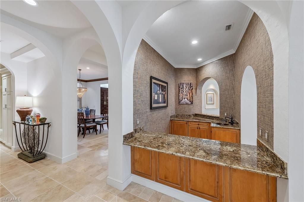 837 Barcarmil Way, Naples, FL 34110 Photo
