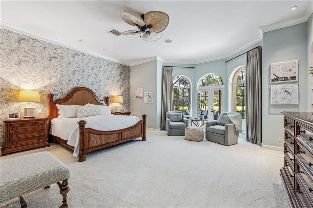 837 Barcarmil Way, Naples, FL 34110 Photo
