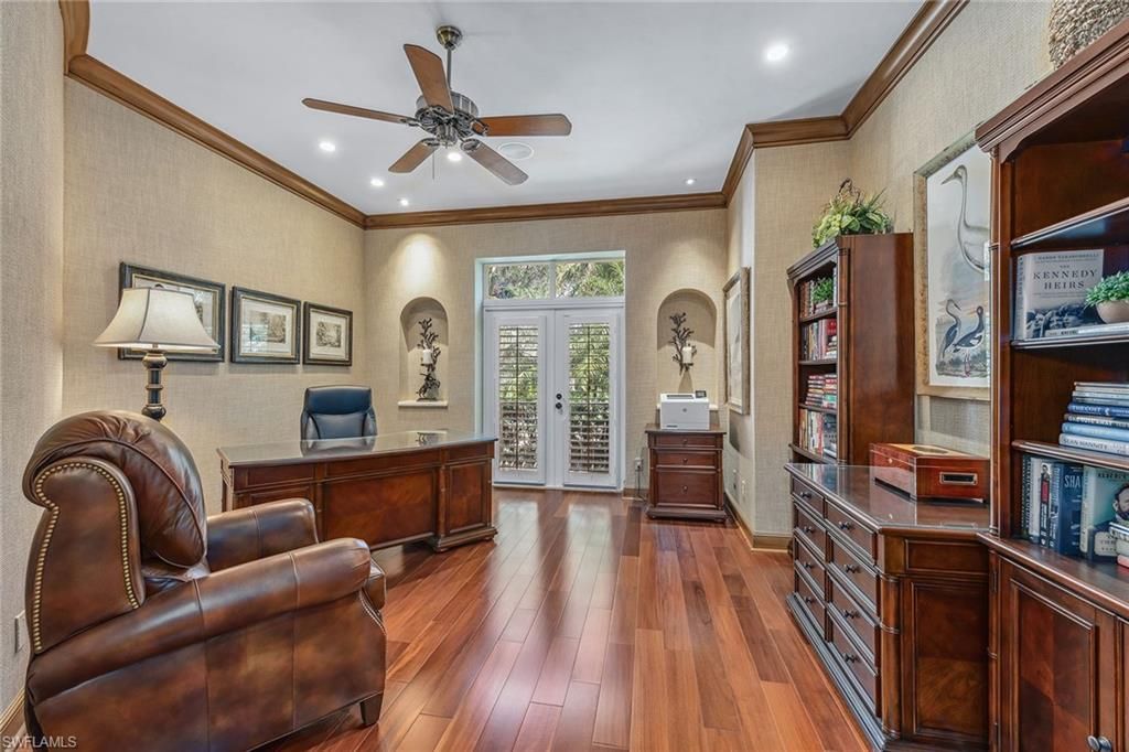 837 Barcarmil Way, Naples, FL 34110 Photo