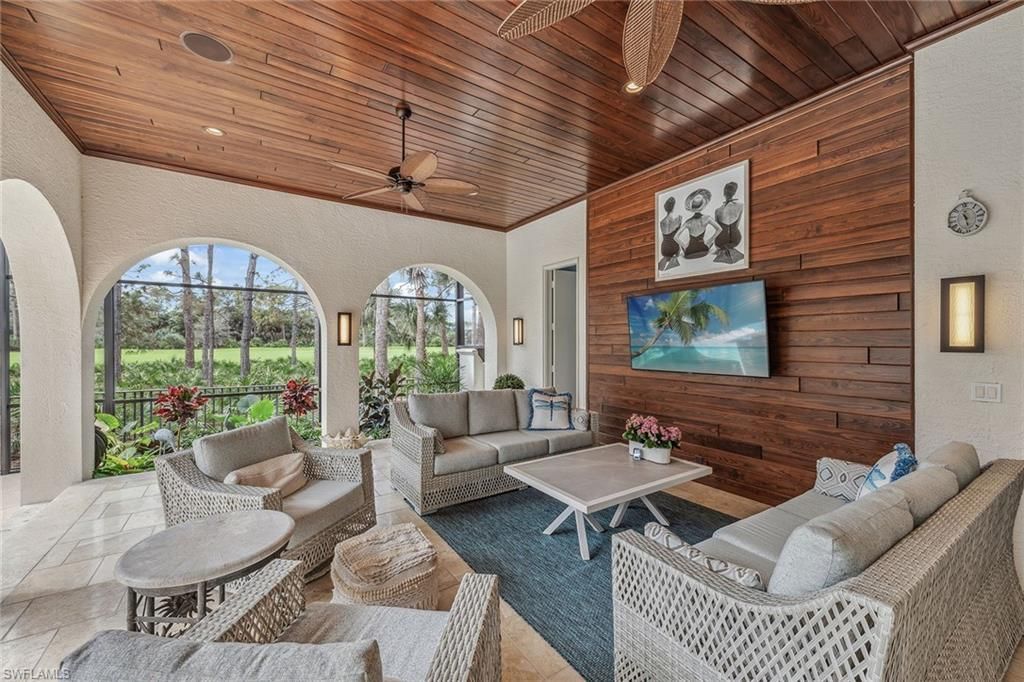 837 Barcarmil Way, Naples, FL 34110 Photo