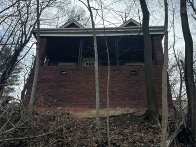 19201 Shawnee Road, Euclid, OH 44117 Photo 1