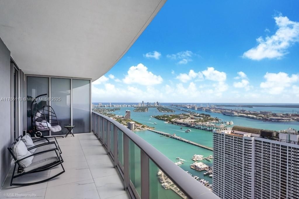 488 NE 18th St, Unit 4904, Miami, FL 33132 Photo