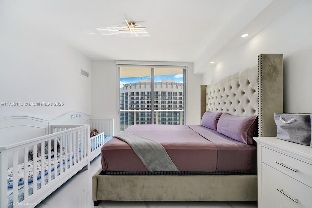 488 NE 18th St, Unit 4904, Miami, FL 33132 Photo