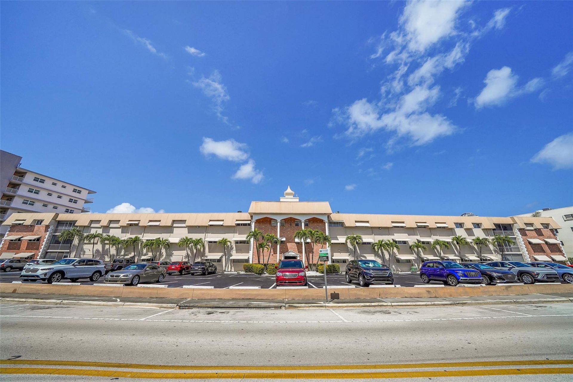 300 Golden Isles Drive, Unit 206, Hallandale Beach, FL 33009 Photo