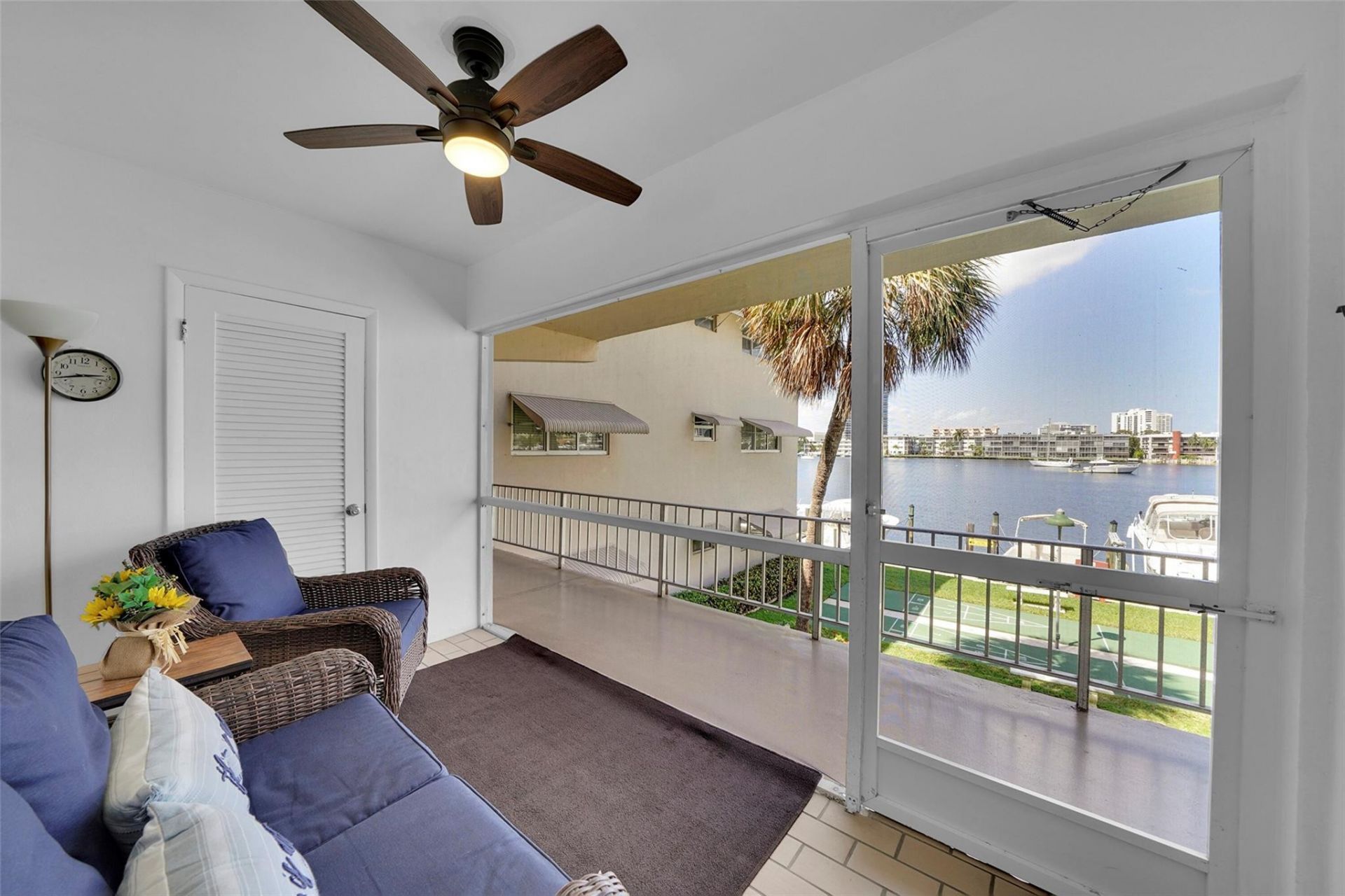 300 Golden Isles Drive, Unit 206, Hallandale Beach, FL 33009 Photo