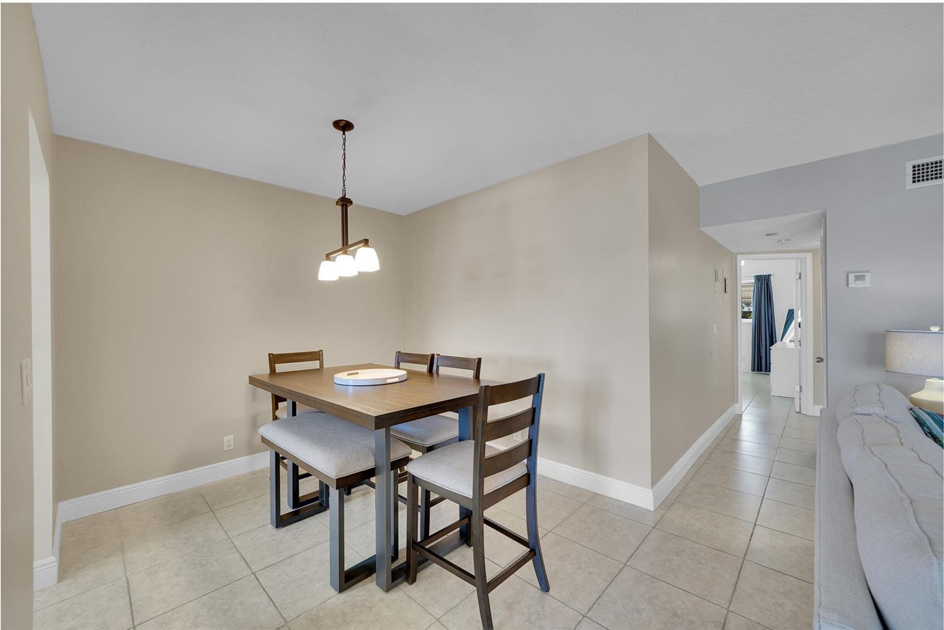 300 Golden Isles Drive, Unit 206, Hallandale Beach, FL 33009 Photo