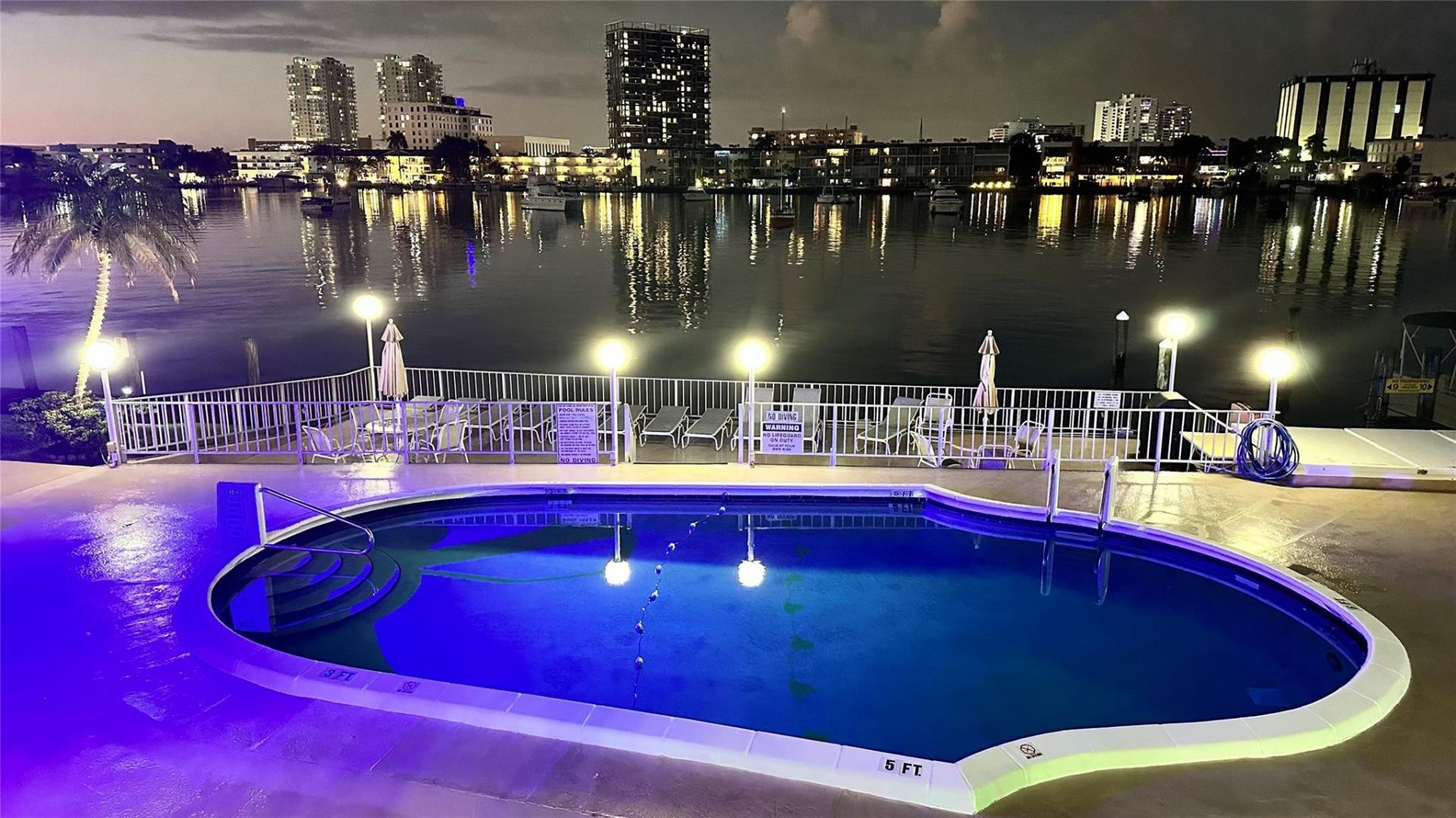 300 Golden Isles Drive, Unit 206, Hallandale Beach, FL 33009 Photo