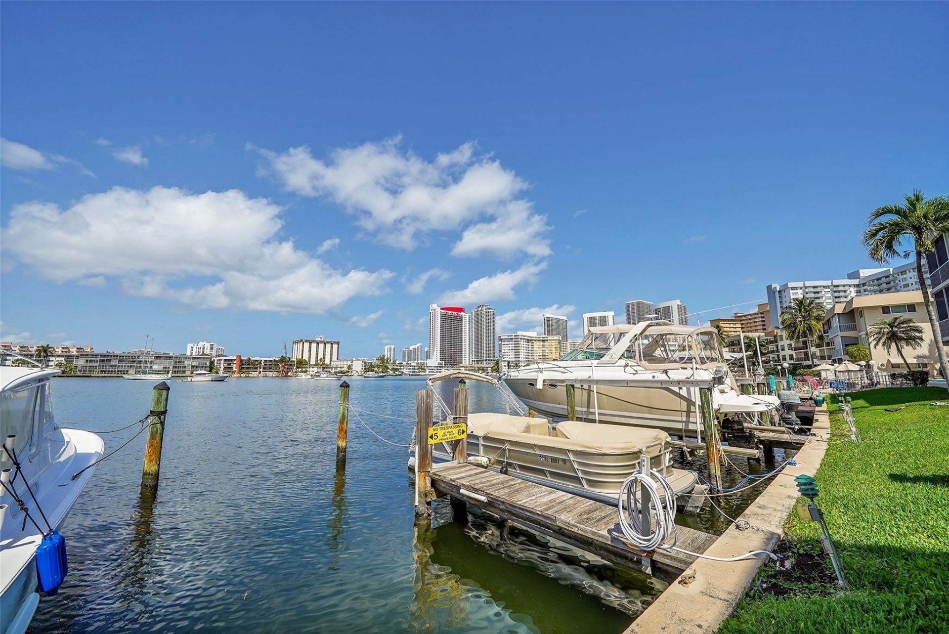 300 Golden Isles Drive, Unit 206, Hallandale Beach, FL 33009 Photo