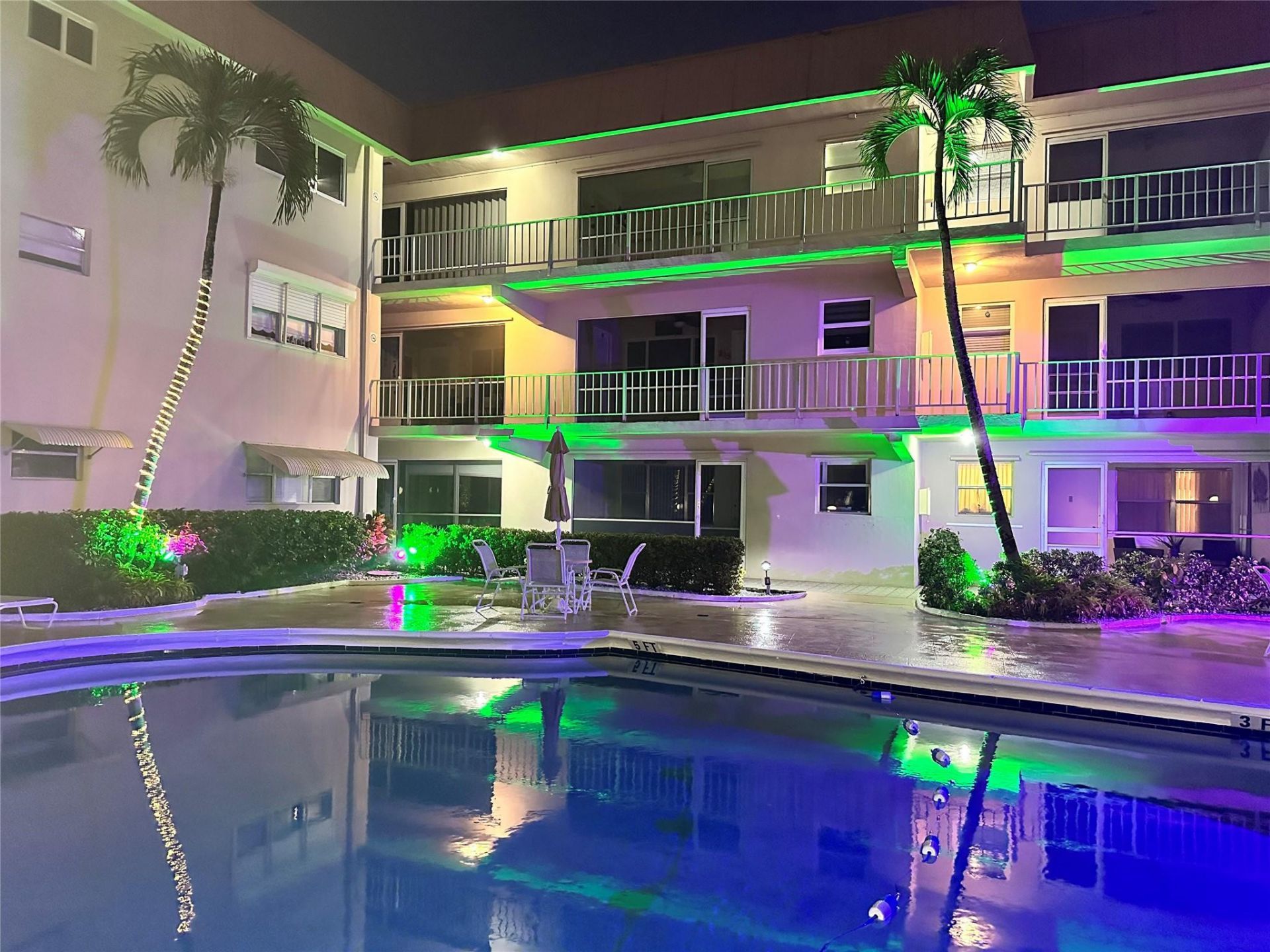 300 Golden Isles Drive, Unit 206, Hallandale Beach, FL 33009 Photo