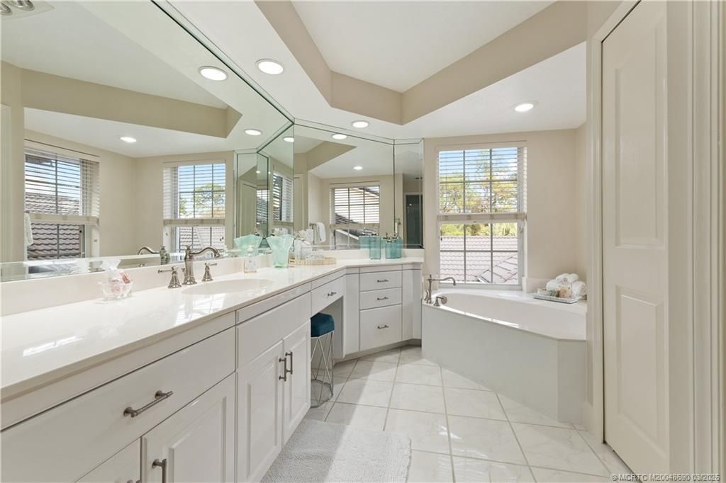 5551 SW Mistletoe Lane, Palm City, FL 34990 Photo