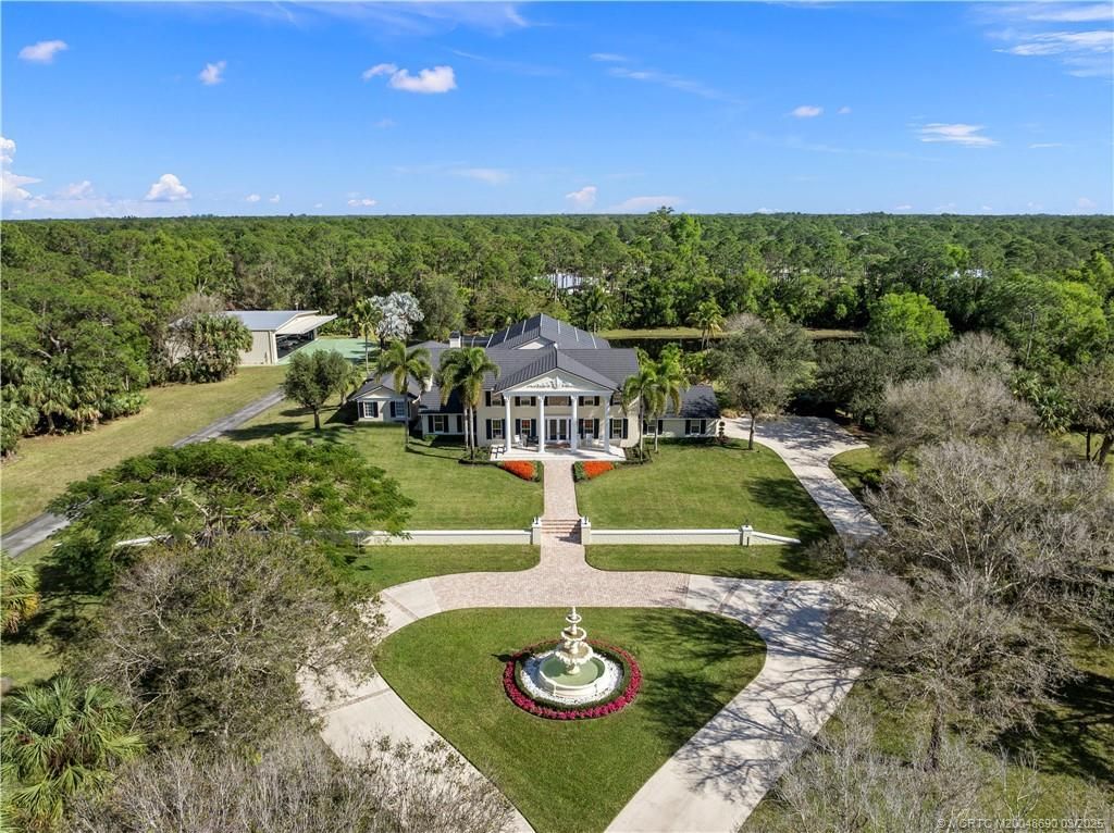 5551 SW Mistletoe Lane, Palm City, FL 34990 Photo