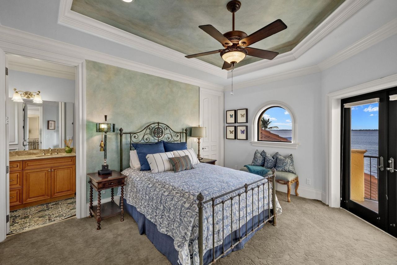 2704 Shriver Dr, Fort Myers, FL 33901 Photo