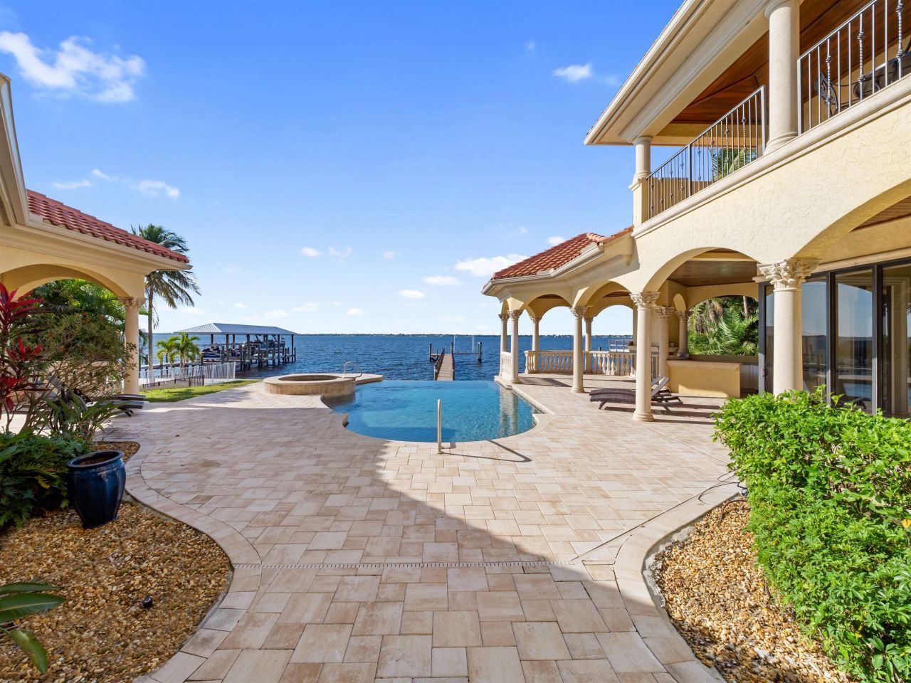 2704 Shriver Dr, Fort Myers, FL 33901 Photo