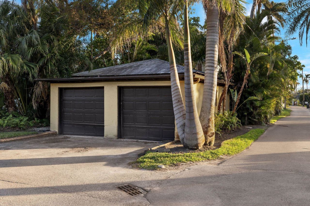 2704 Shriver Dr, Fort Myers, FL 33901 Photo