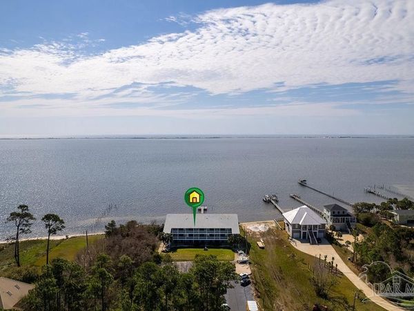 5539 Soundside Dr, Unit C, Gulf Breeze, FL 32563