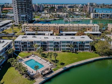 7405 BAY ISLAND DRIVE S, Unit 220, SOUTH PASADENA, FL 33707