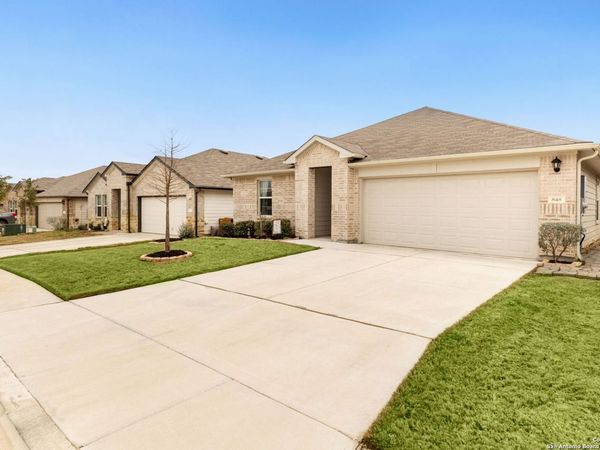 848 Pronghorn Trail, Seguin, TX 78155