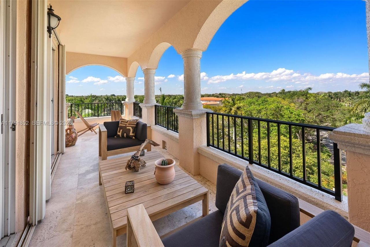 13633 Deering Bay Dr, Unit 256, Coral Gables, FL 33158 Photo