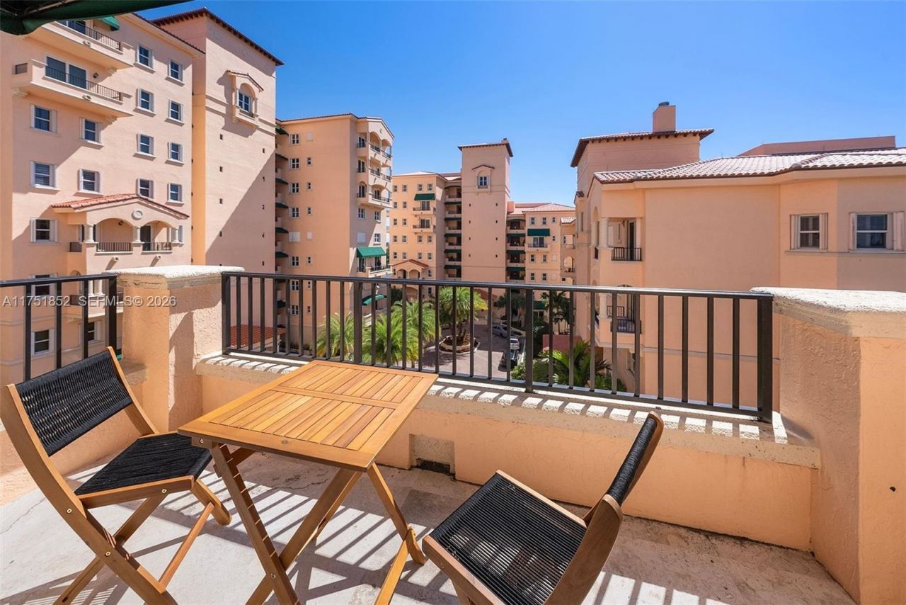 13633 Deering Bay Dr, Unit 256, Coral Gables, FL 33158 Photo