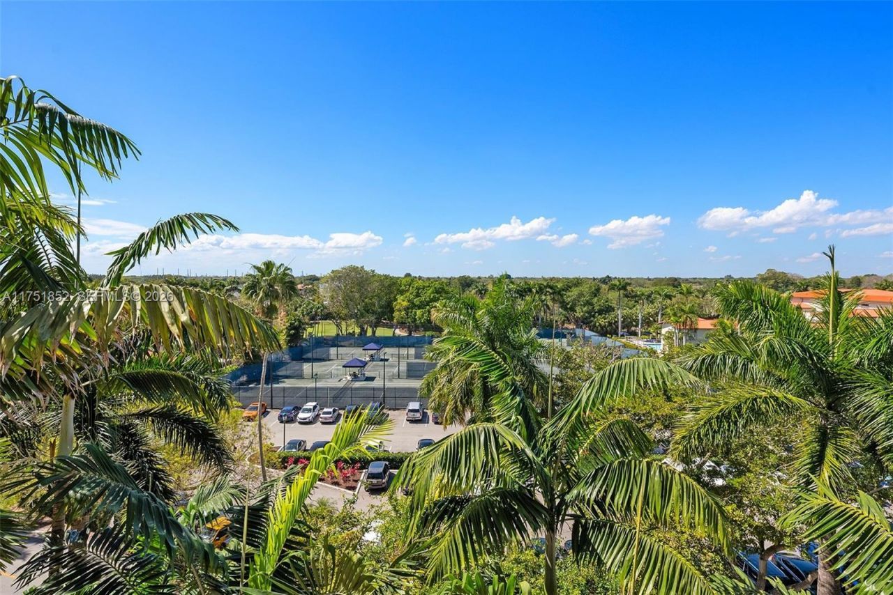 13633 Deering Bay Dr, Unit 256, Coral Gables, FL 33158 Photo