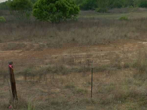 1560 SOUTH VIEW DR, Lytle, TX 78052