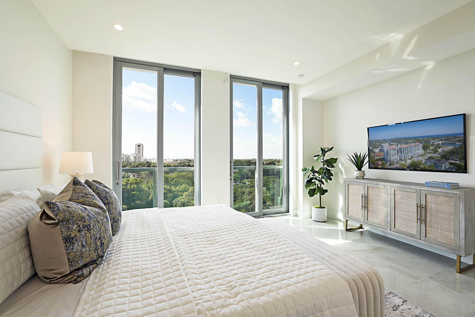 485 E Royal Palm Road, Unit 804, Boca Raton, FL 33432 Photo