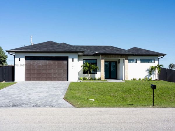 1817 NE 17th st, Cape Coral, FL 33909