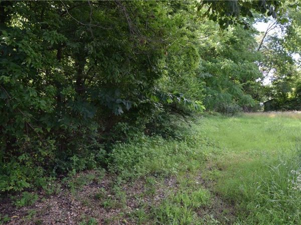 320 E Oak Street, Stilwell, OK 74960