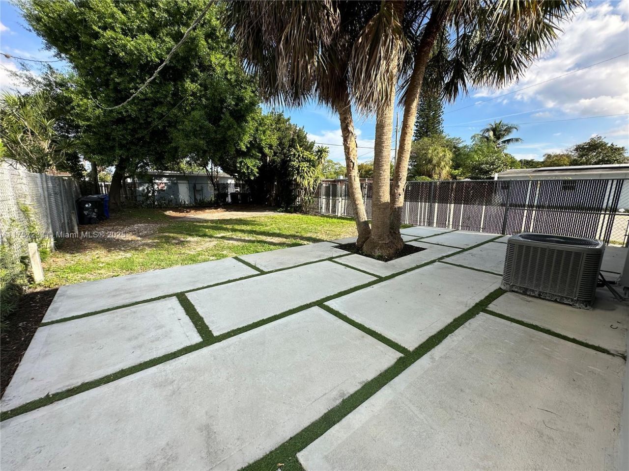 1300 NW 7th Ter, Fort Lauderdale, FL 33311 Photo
