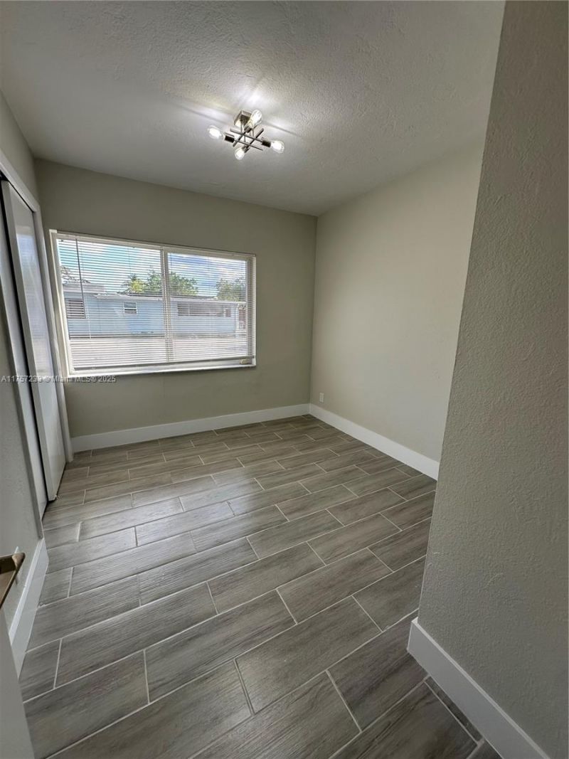 1300 NW 7th Ter, Fort Lauderdale, FL 33311 Photo