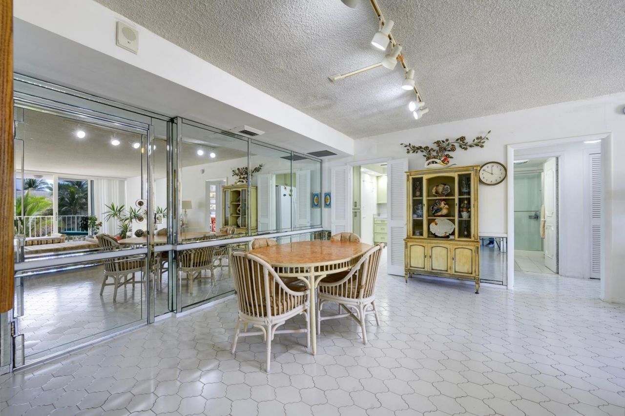 2295 S Ocean Boulevard, Unit 404, Palm Beach, FL 33480 Photo