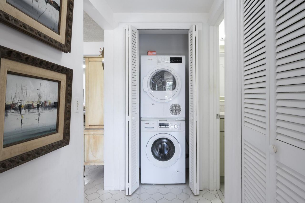 2295 S Ocean Boulevard, Unit 404, Palm Beach, FL 33480 Photo