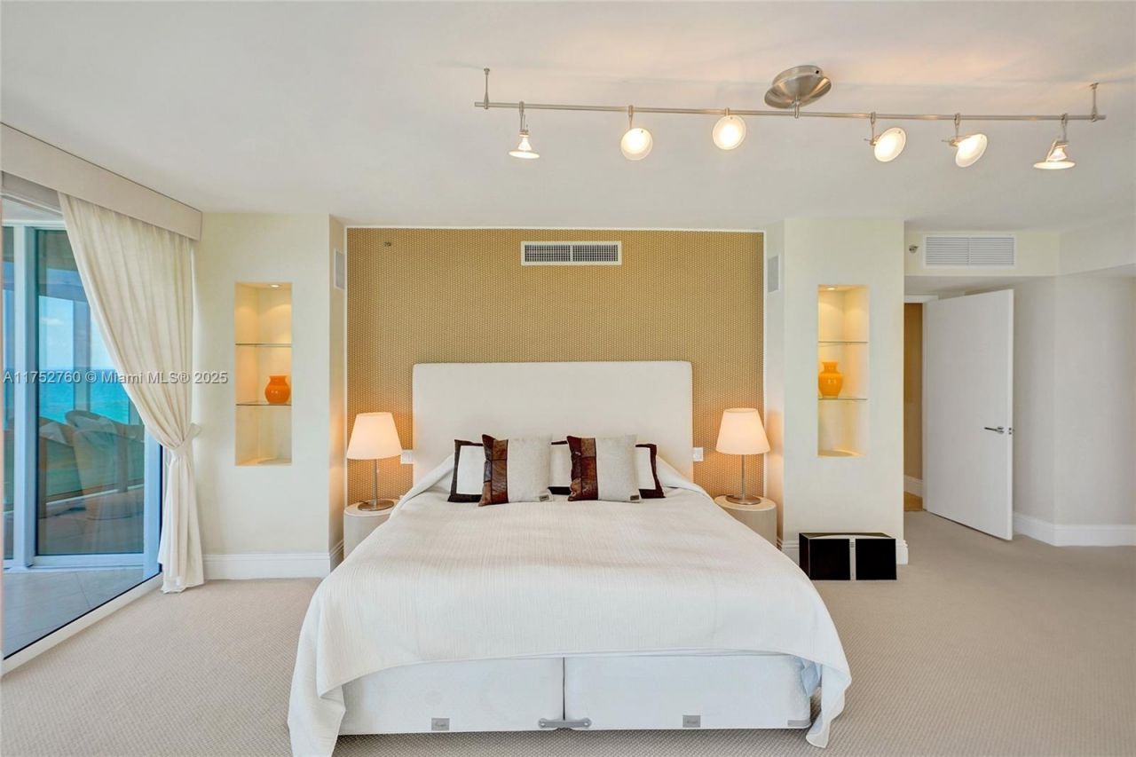 18911 Collins Ave, Unit 1901, Sunny Isles Beach, FL 33160 Photo