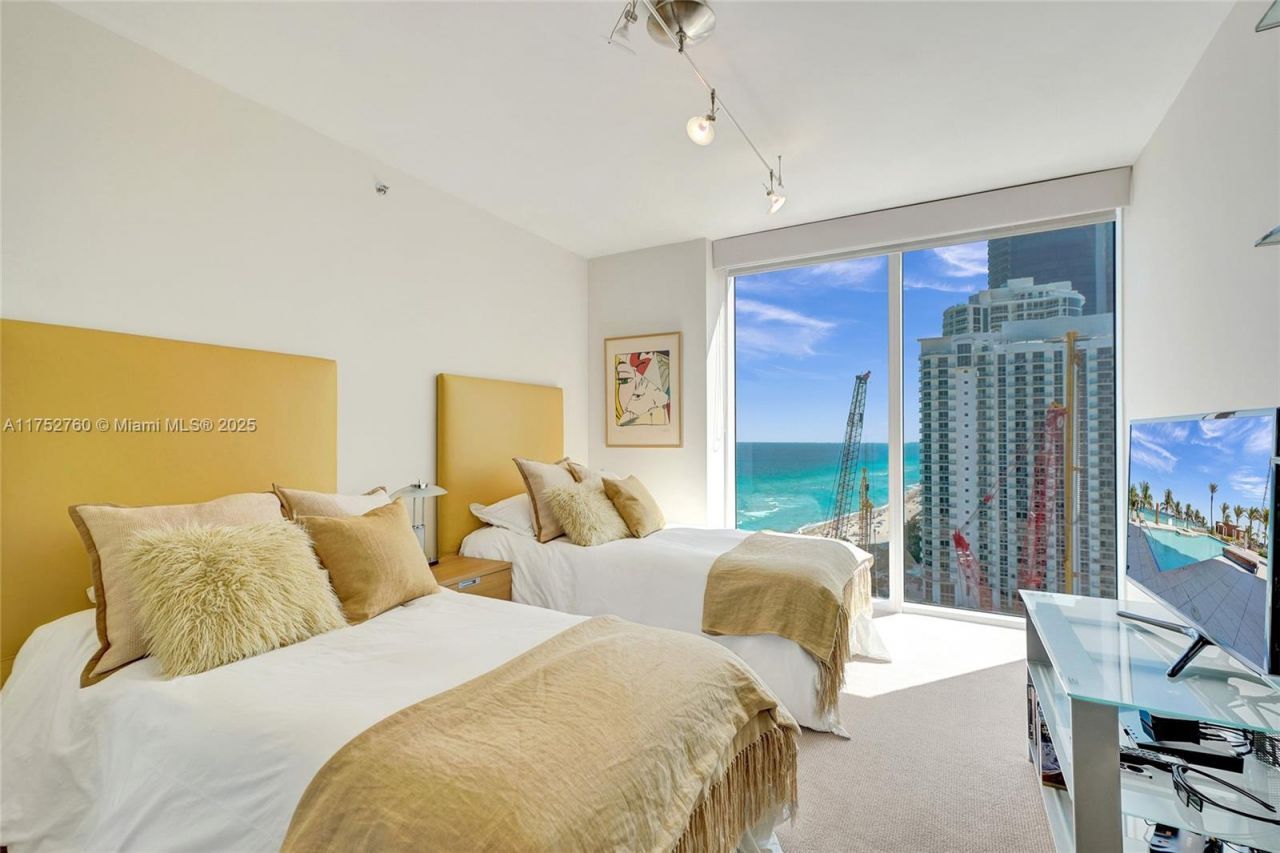 18911 Collins Ave, Unit 1901, Sunny Isles Beach, FL 33160 Photo
