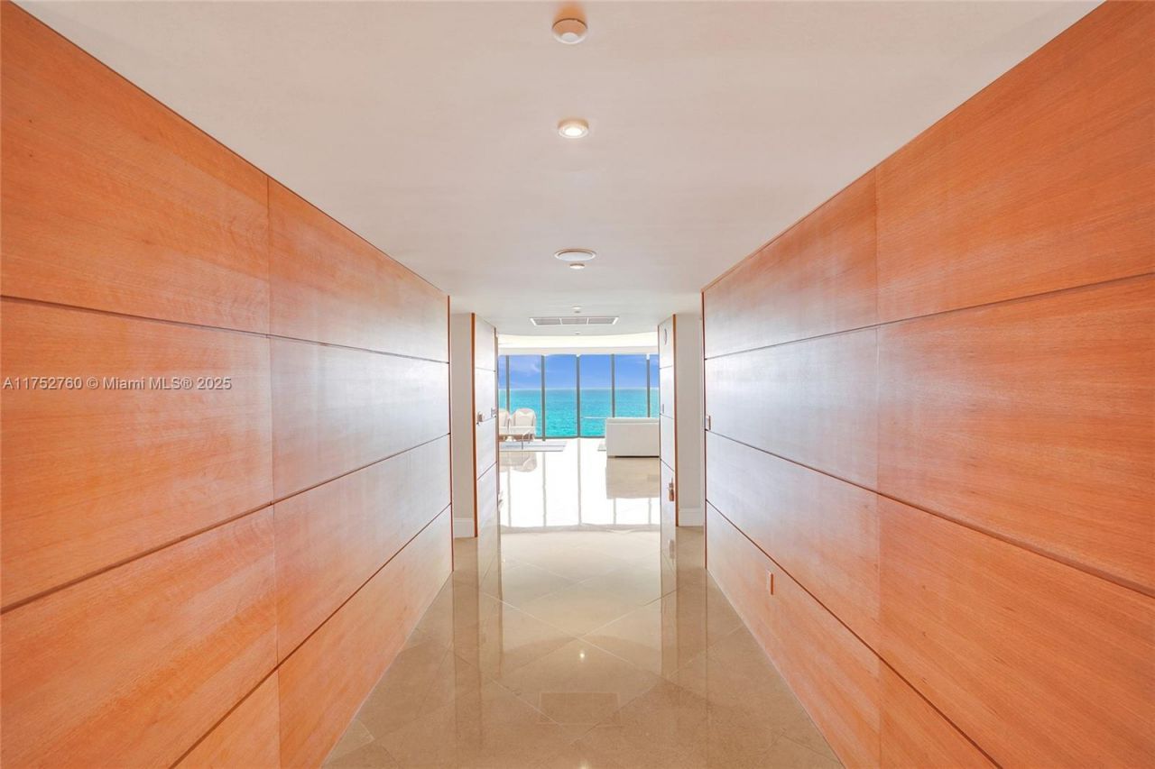 18911 Collins Ave, Unit 1901, Sunny Isles Beach, FL 33160 Photo