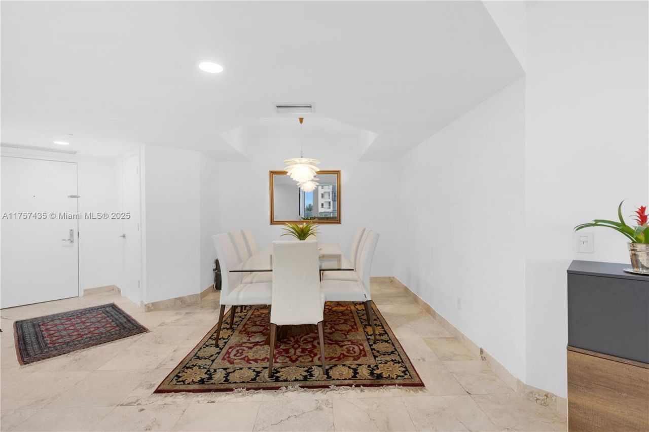 21055 Yacht Club Dr, Unit 902, Aventura, FL 33180 Photo