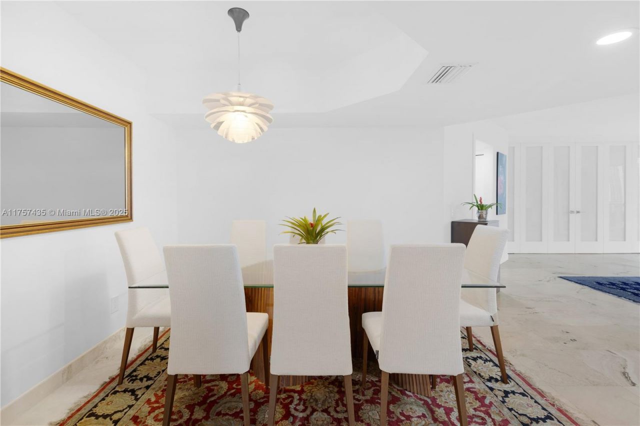 21055 Yacht Club Dr, Unit 902, Aventura, FL 33180 Photo